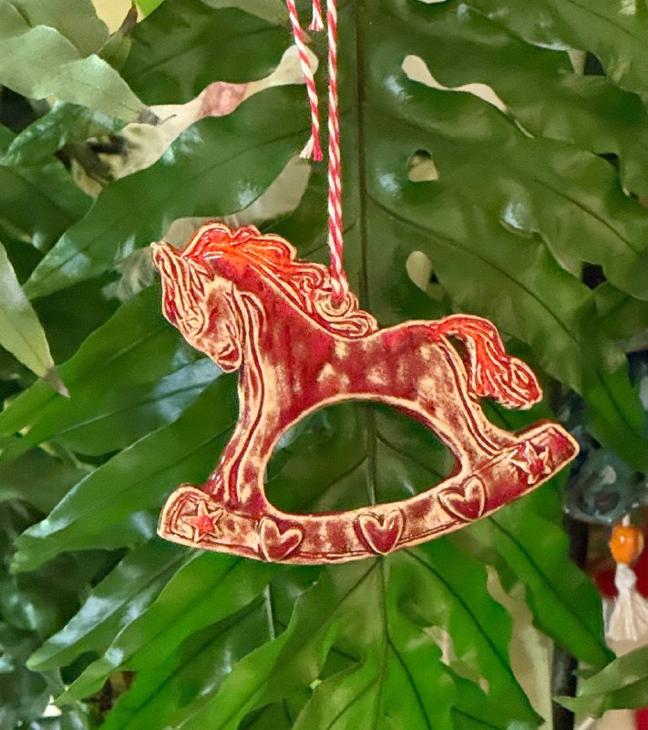 Подвесная лошадка